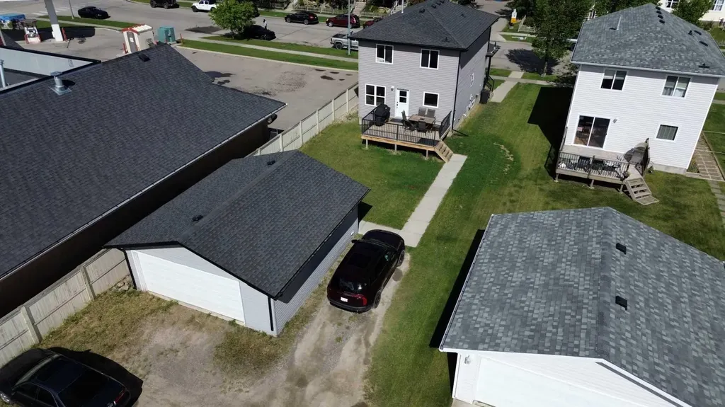 917 High Park Way NW High River AB T1V 2C7