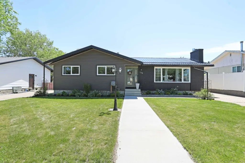 120 Ingram Park Drive E Brooks AB T1R 0J9