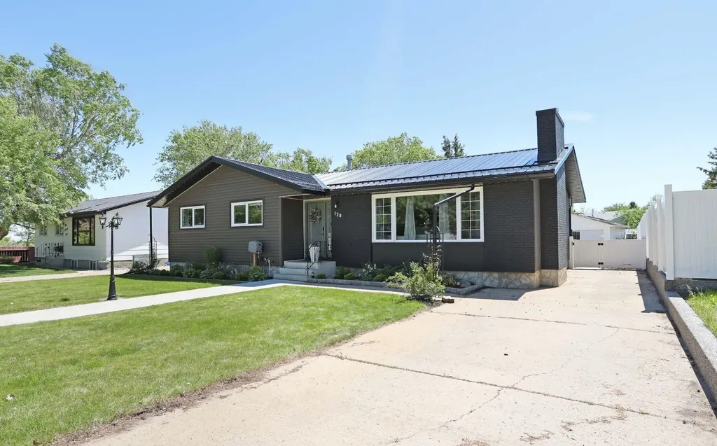 120 Ingram Park Drive E Brooks AB T1R 0J9