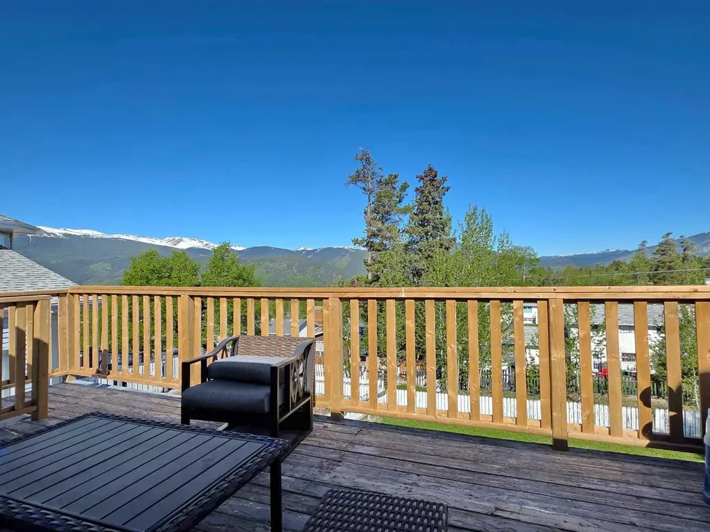 10638 Shand Avenue Grande Cache AB T0E0Y0