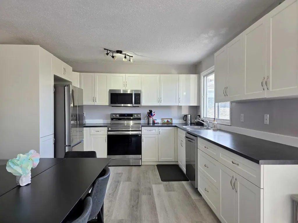 10638 Shand Avenue Grande Cache AB T0E0Y0