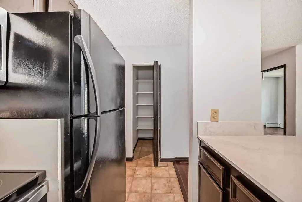 1613 11 Avenue SW Calgary AB T3C 0N3