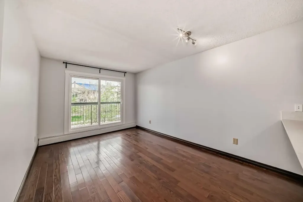 1613 11 Avenue SW Calgary AB T3C 0N3