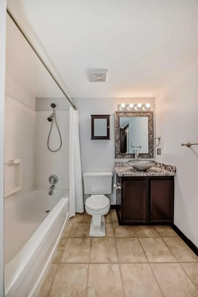 1613 11 Avenue SW Calgary AB T3C 0N3