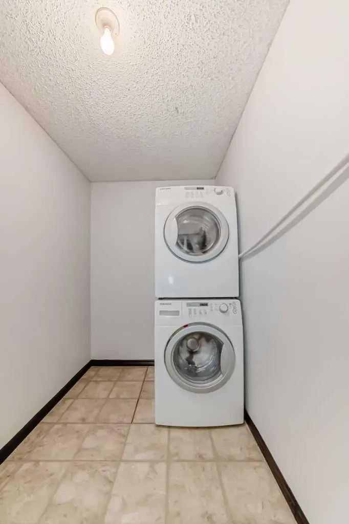 1613 11 Avenue SW Calgary AB T3C 0N3