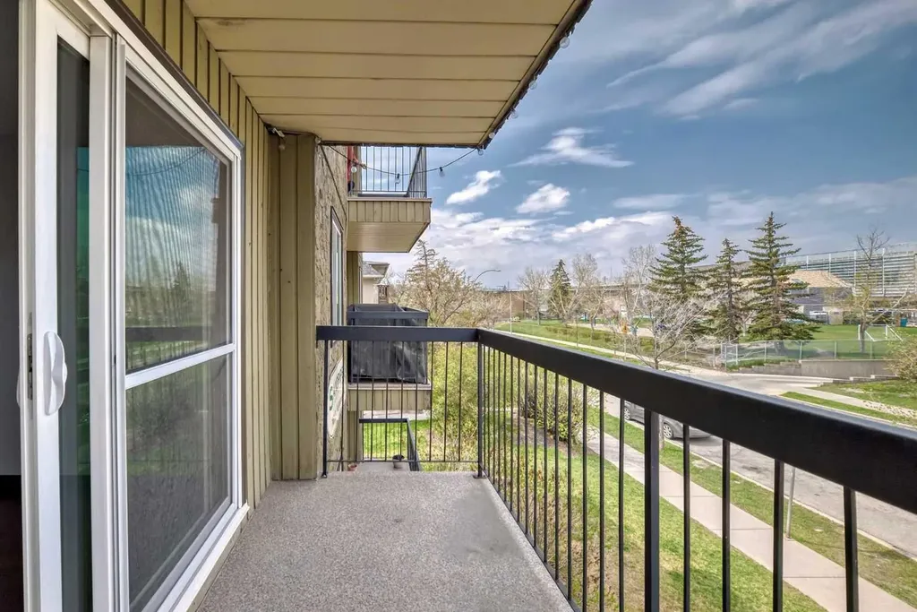 1613 11 Avenue SW Calgary AB T3C 0N3