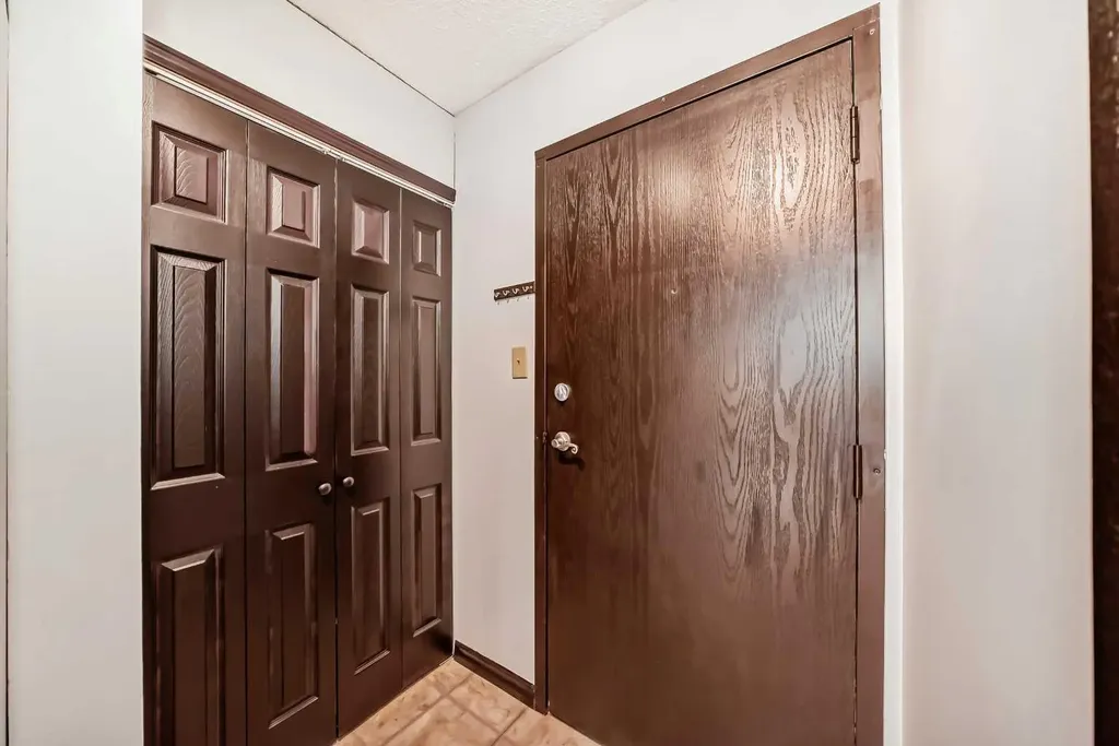 1613 11 Avenue SW Calgary AB T3C 0N3