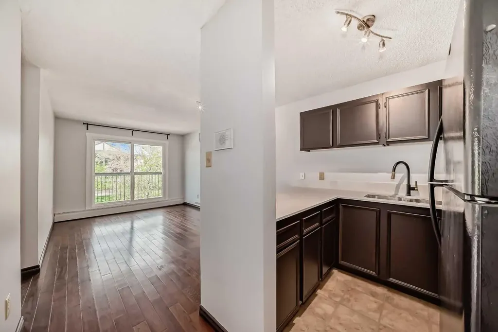 1613 11 Avenue SW Calgary AB T3C 0N3