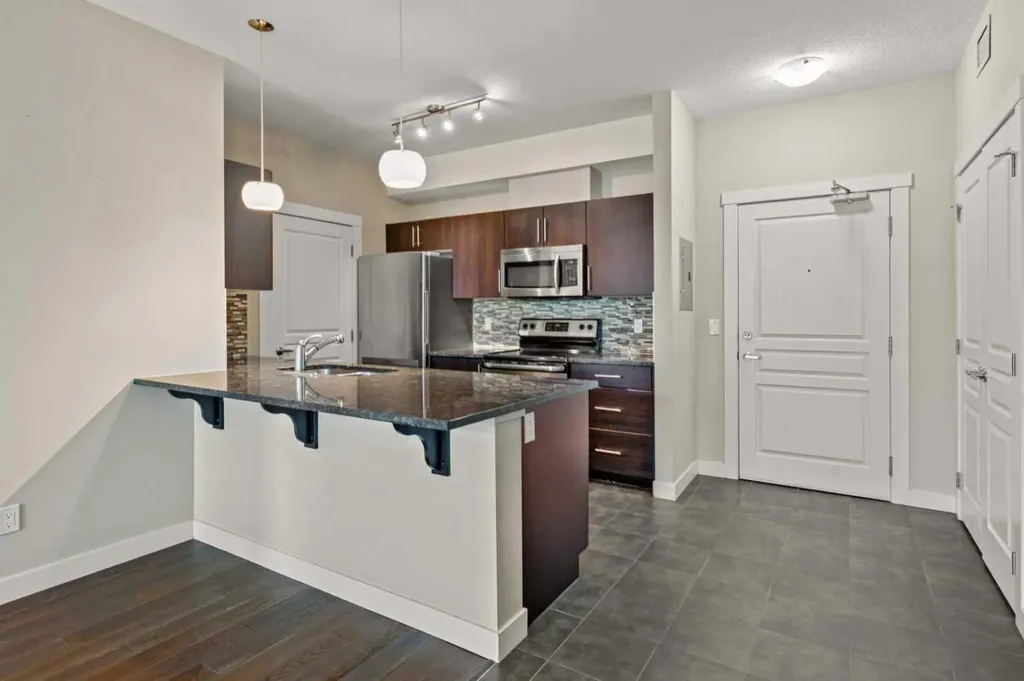 2300 Evanston Square NW Calgary AB T3P 0G8