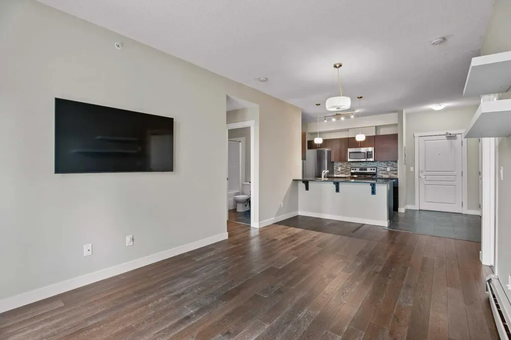 2300 Evanston Square NW Calgary AB T3P 0G8