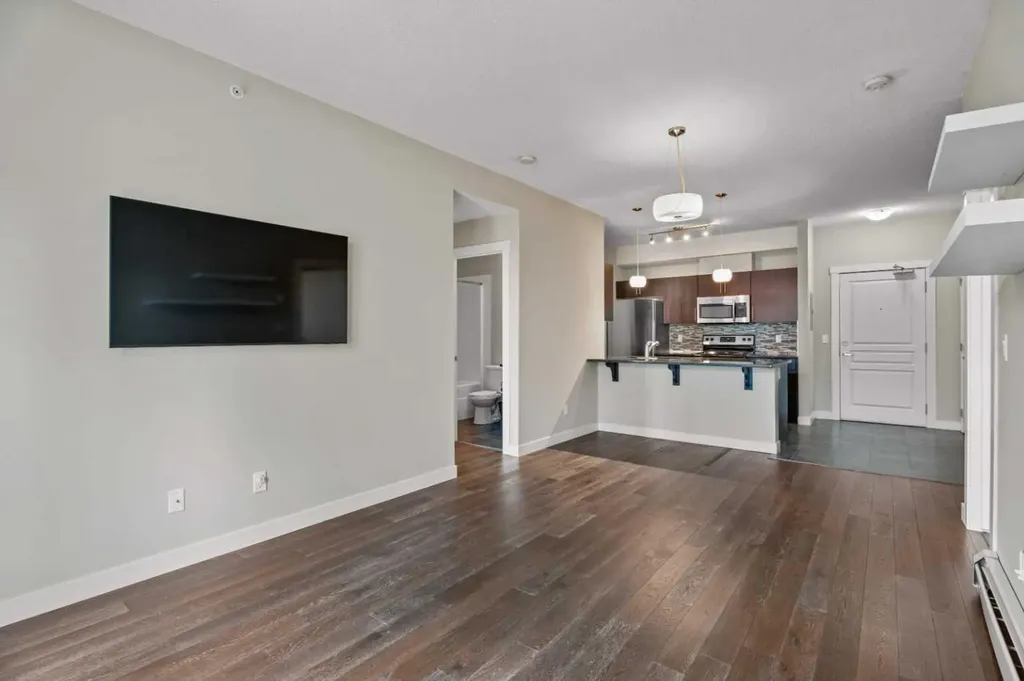 2300 Evanston Square NW Calgary AB T3P 0G8