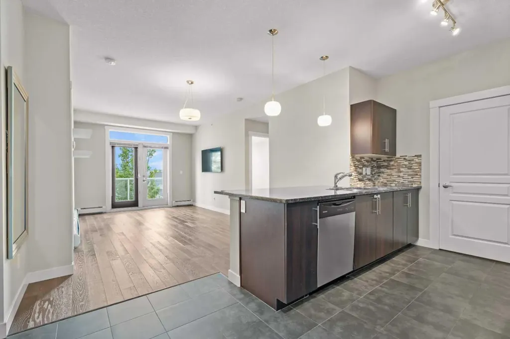 2300 Evanston Square NW Calgary AB T3P 0G8