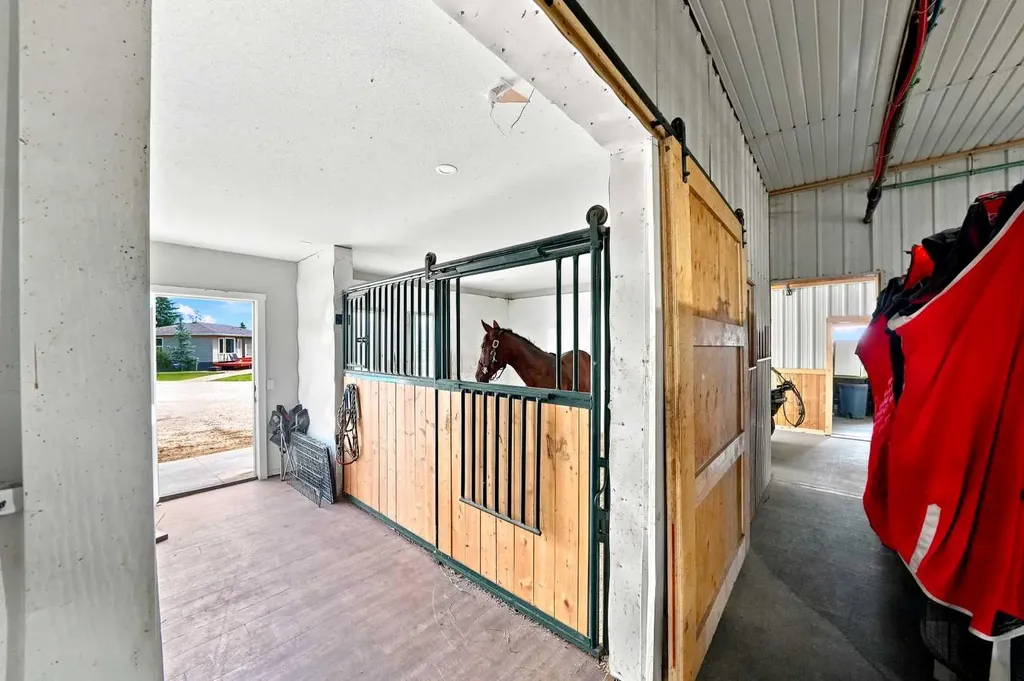36142A Highway 2 Service Road S Rural Red Deer County AB T4G 1T8