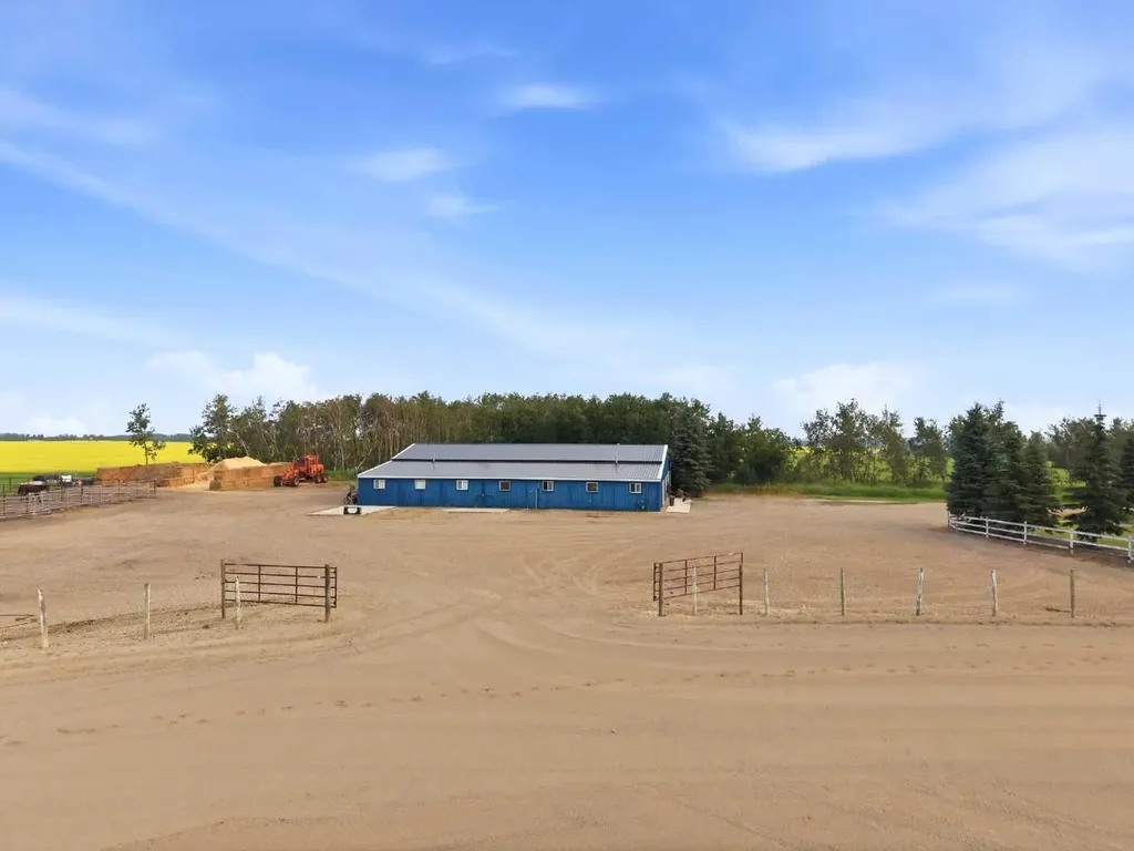 36142A Highway 2 Service Road S Rural Red Deer County AB T4G 1T8