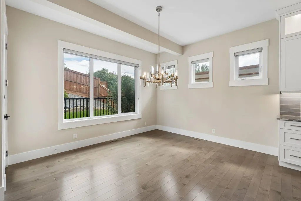 1012 17 Street NW Calgary AB T2N 2E4