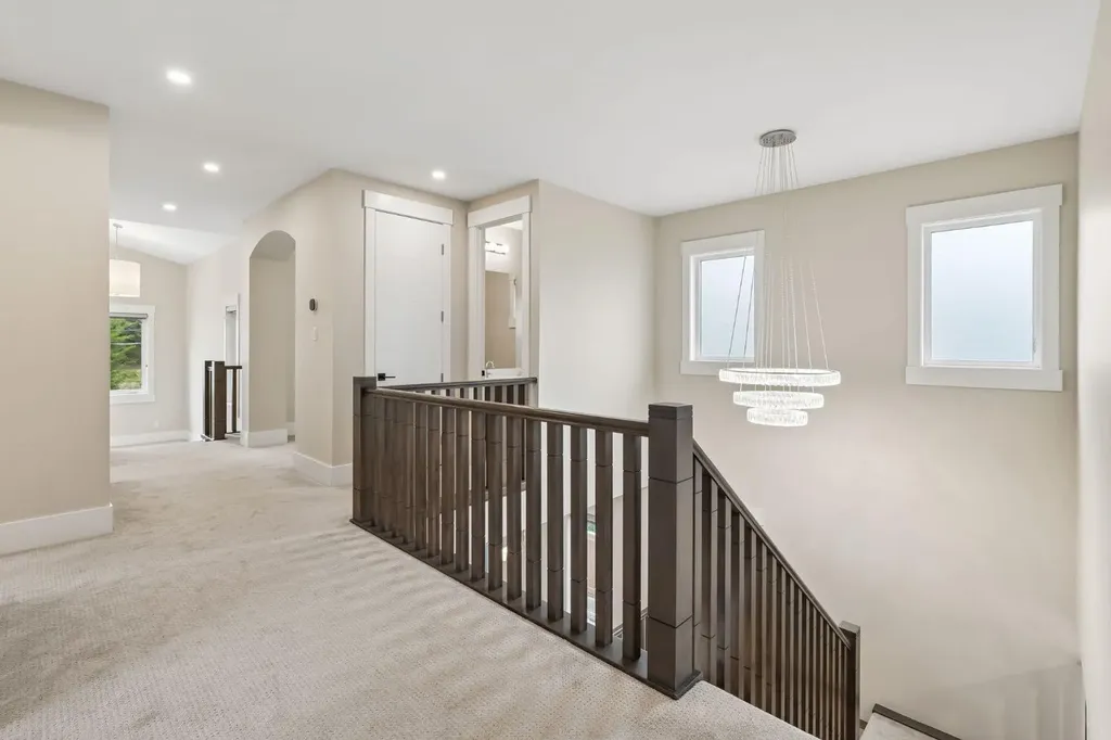 1012 17 Street NW Calgary AB T2N 2E4