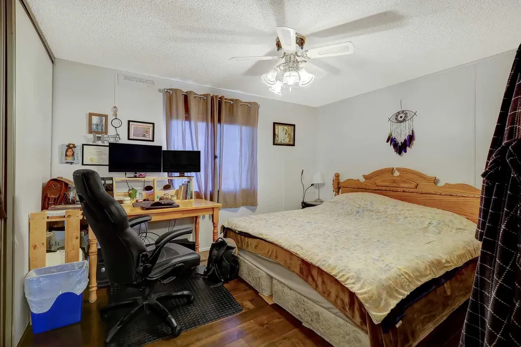 10115 99 Avenue Bezanson AB T0H0G0