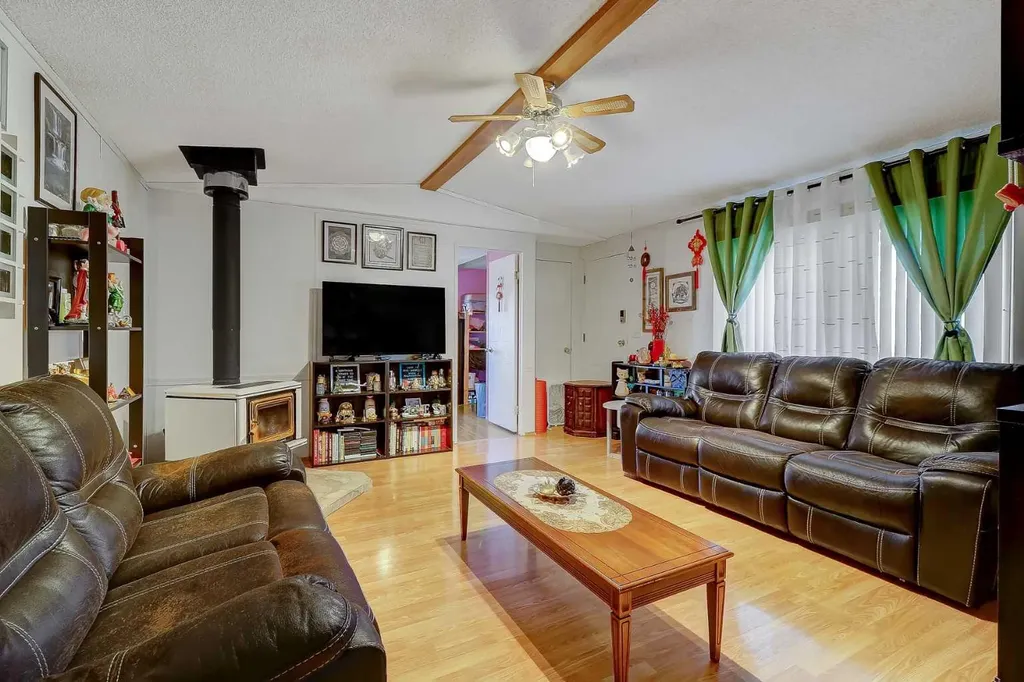 10115 99 Avenue Bezanson AB T0H0G0