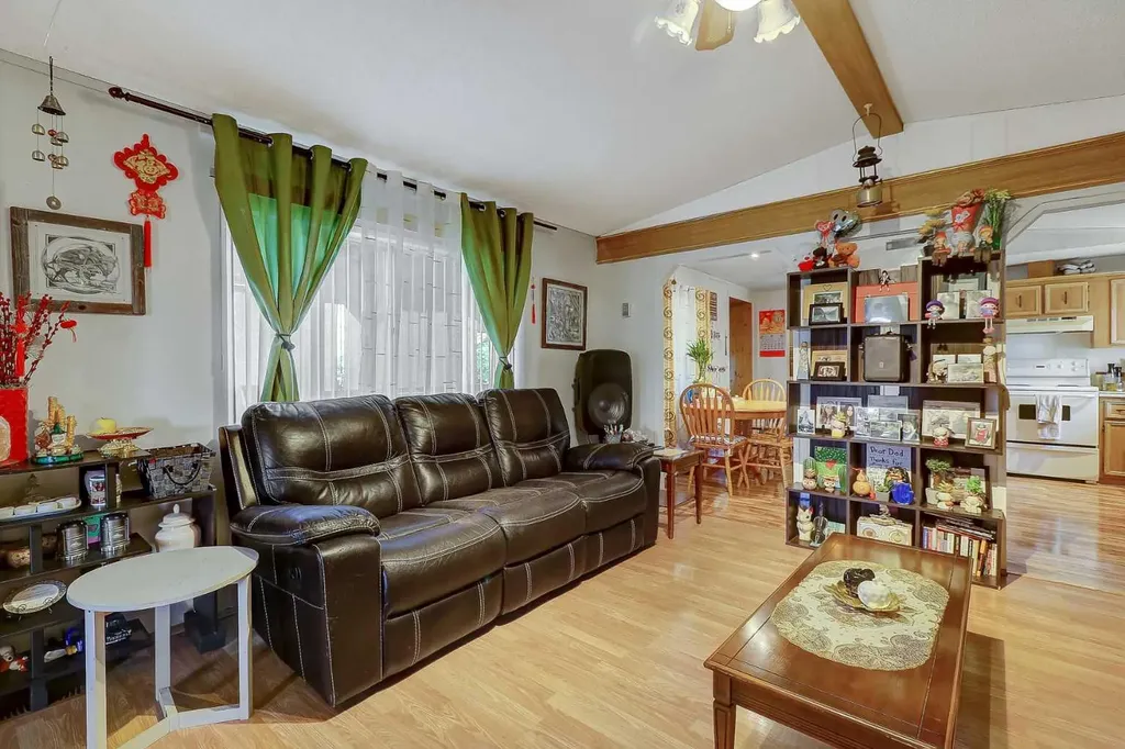 10115 99 Avenue Bezanson AB T0H0G0