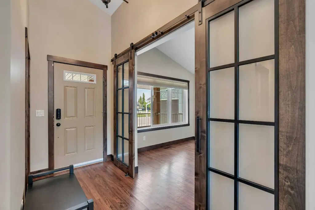 289 Riverwood Crescent Diamond Valley AB T0L 0H0