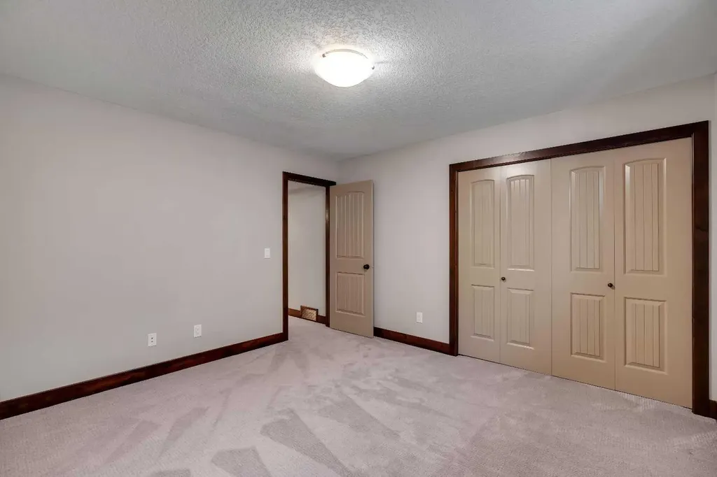 289 Riverwood Crescent Diamond Valley AB T0L 0H0