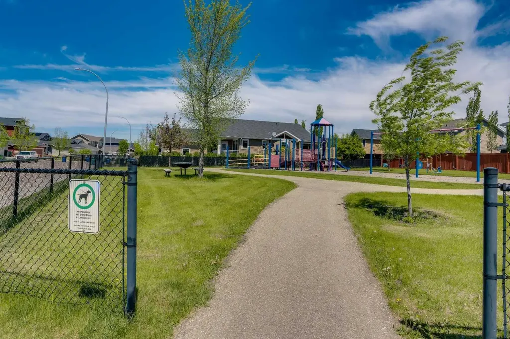 289 Riverwood Crescent Diamond Valley AB T0L 0H0