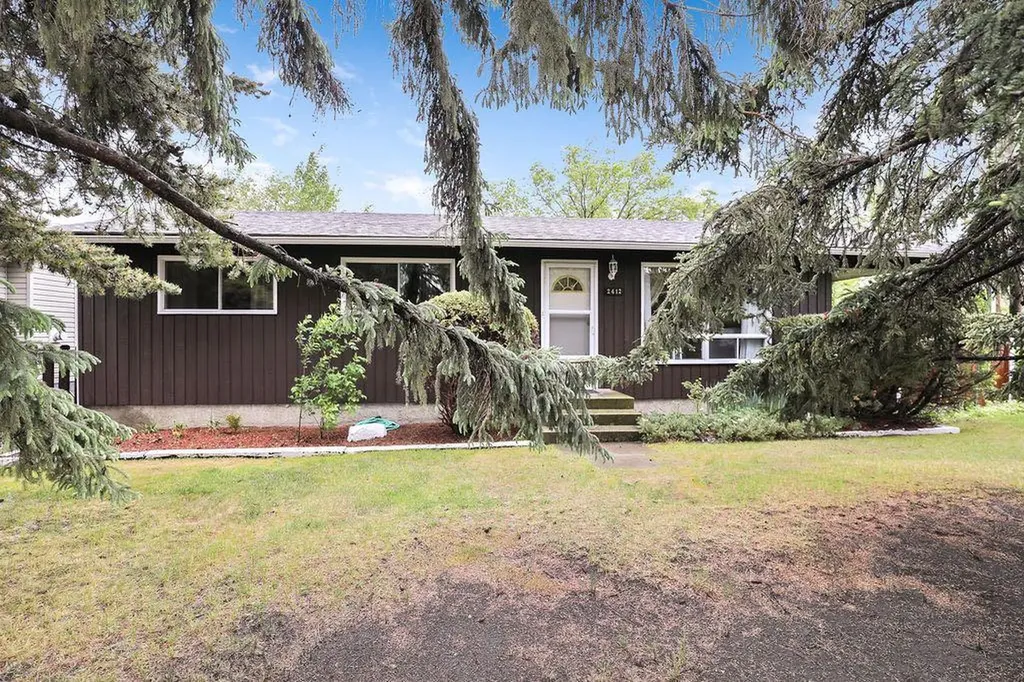 2412 17 Street Nanton AB T0L1R0