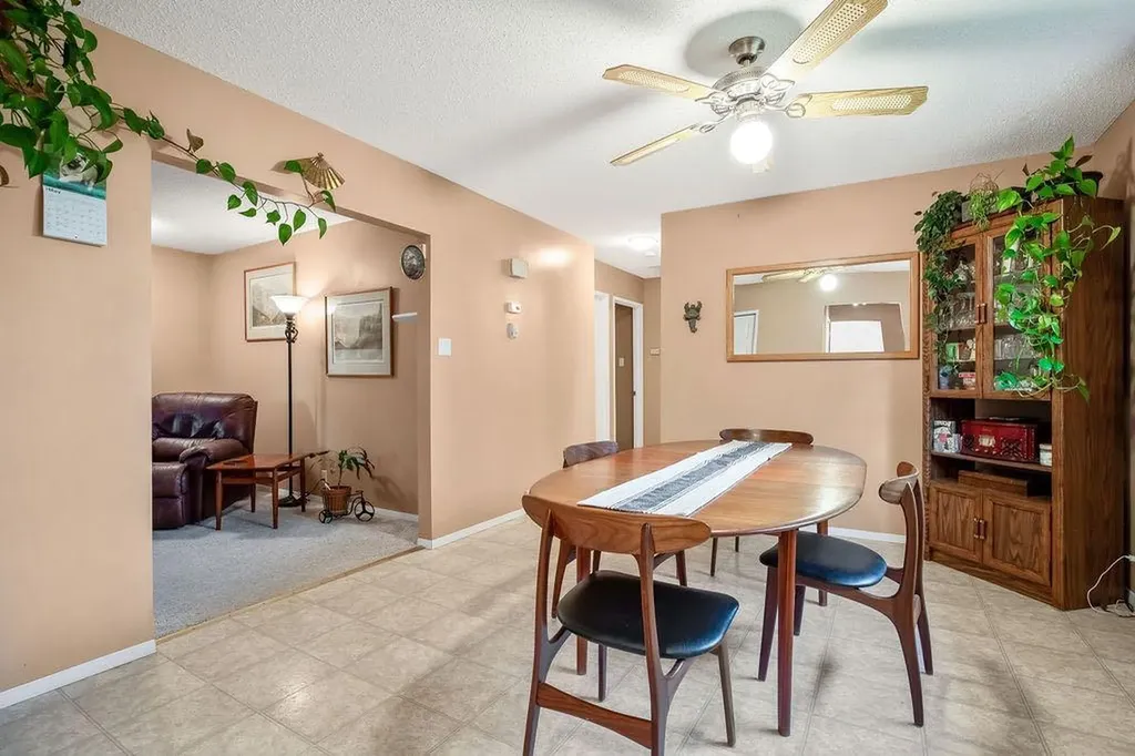 2412 17 Street Nanton AB T0L1R0