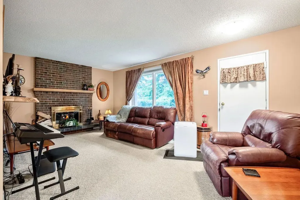 2412 17 Street Nanton AB T0L1R0