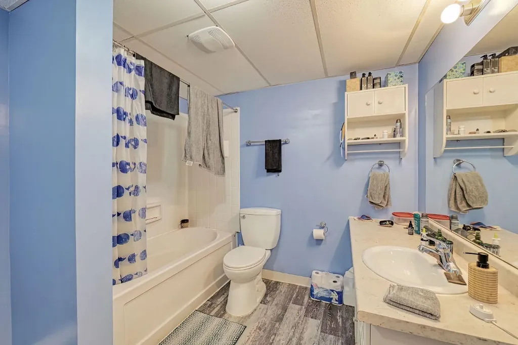 70 Elizabeth Way SE Airdrie AB T4B 2H6