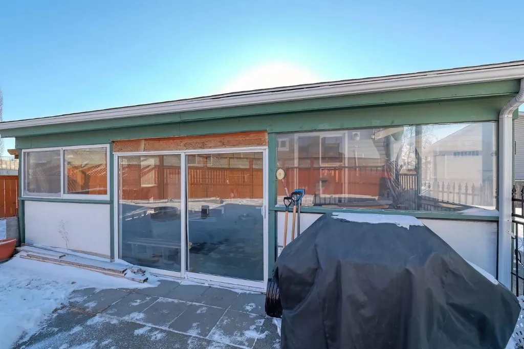 70 Elizabeth Way SE Airdrie AB T4B 2H6