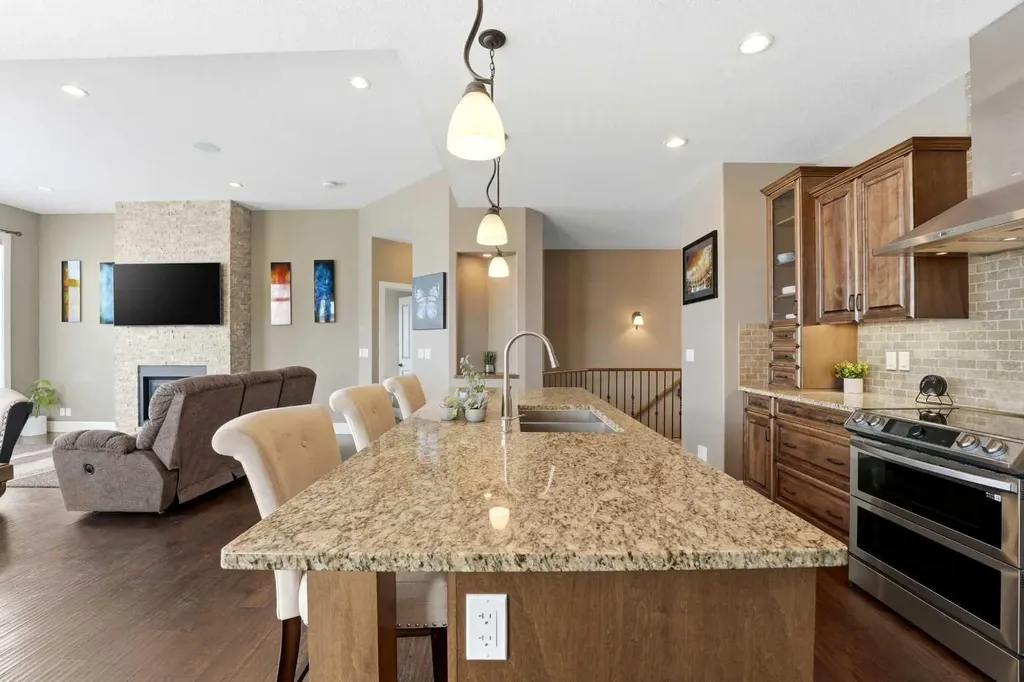 23 Westside Close Rural Lacombe County AB T4S 1S2