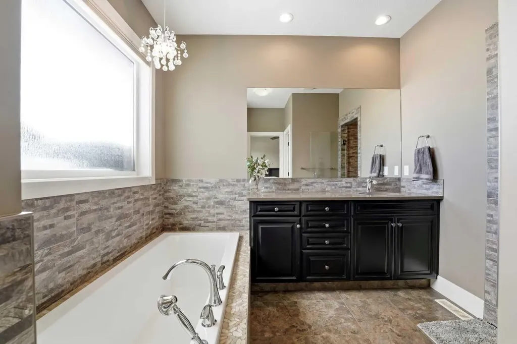 23 Westside Close Rural Lacombe County AB T4S 1S2