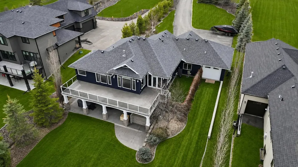23 Westside Close Rural Lacombe County AB T4S 1S2