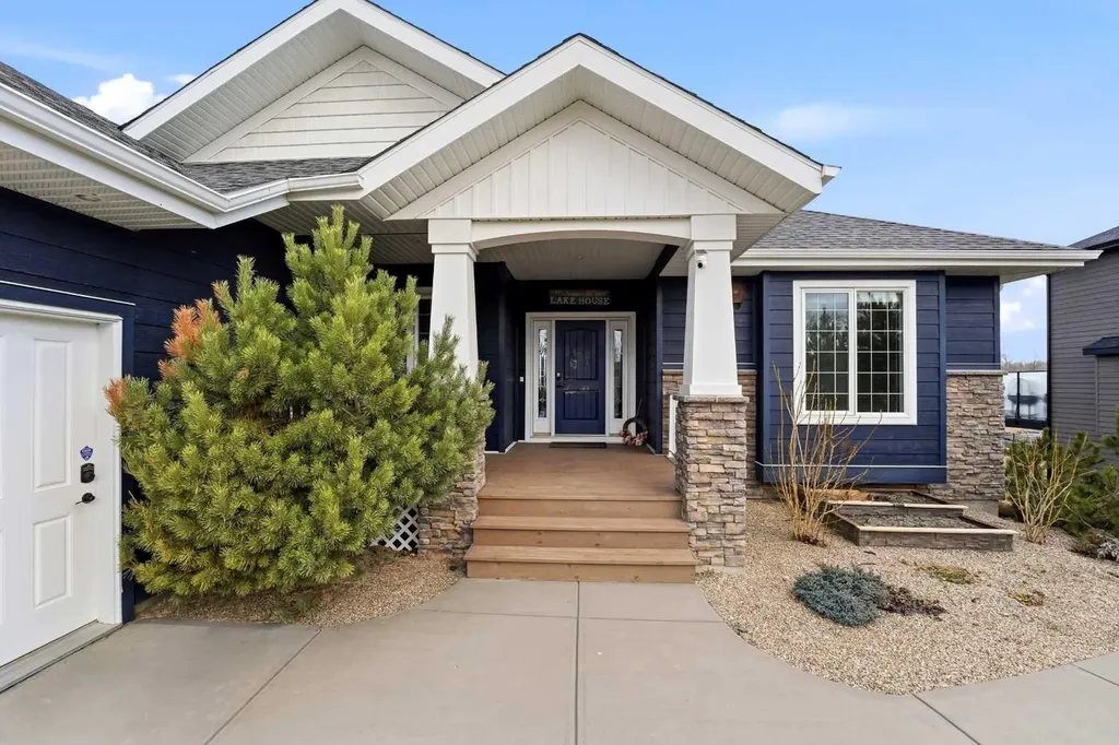 23 Westside Close Rural Lacombe County AB T4S 1S2