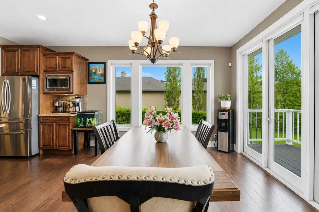 23 Westside Close Rural Lacombe County AB T4S 1S2