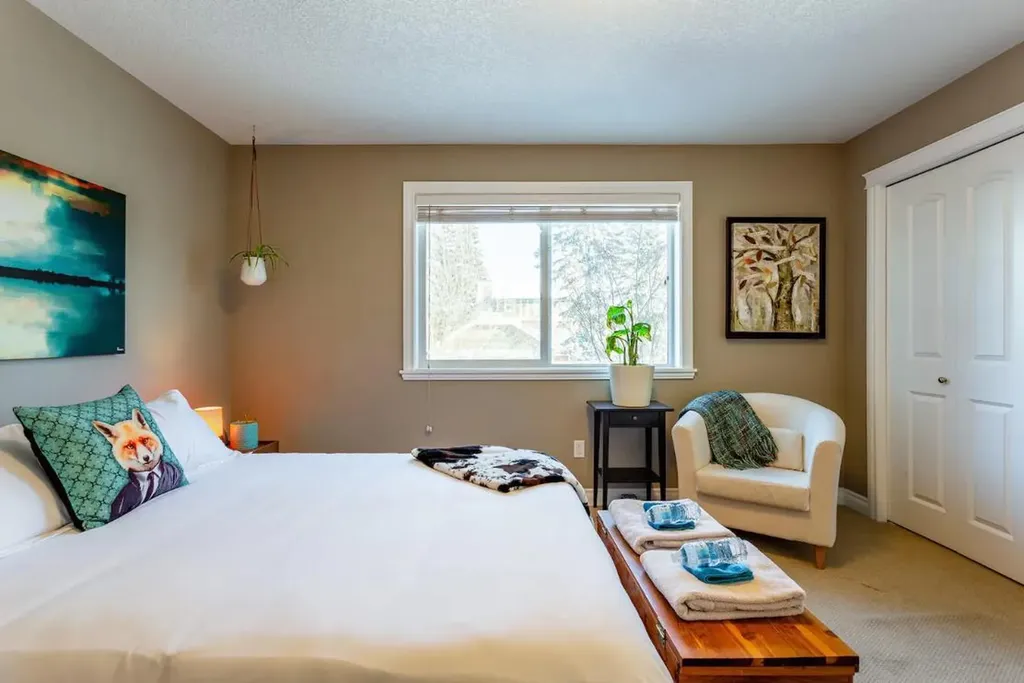 1920 26 Street SW Calgary AB T3E 2A1