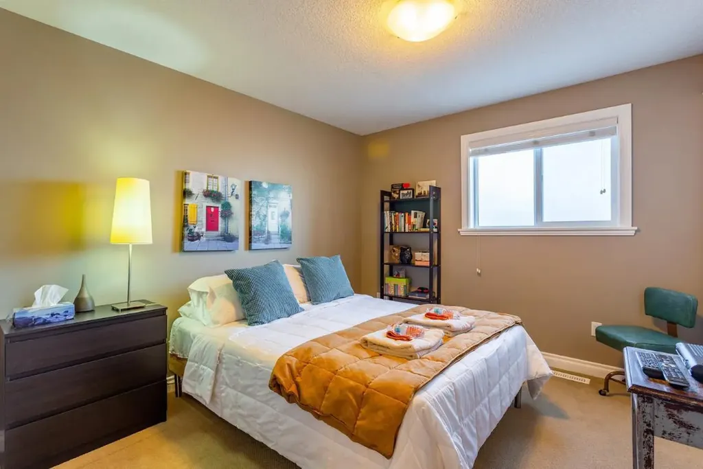 1920 26 Street SW Calgary AB T3E 2A1