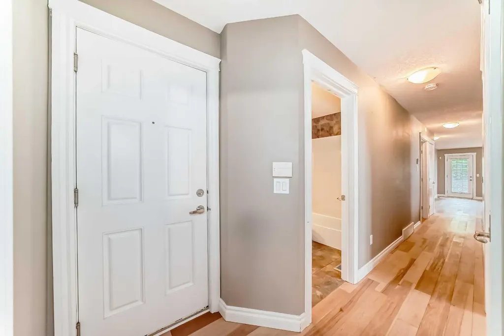 1920 26 Street SW Calgary AB T3E 2A1