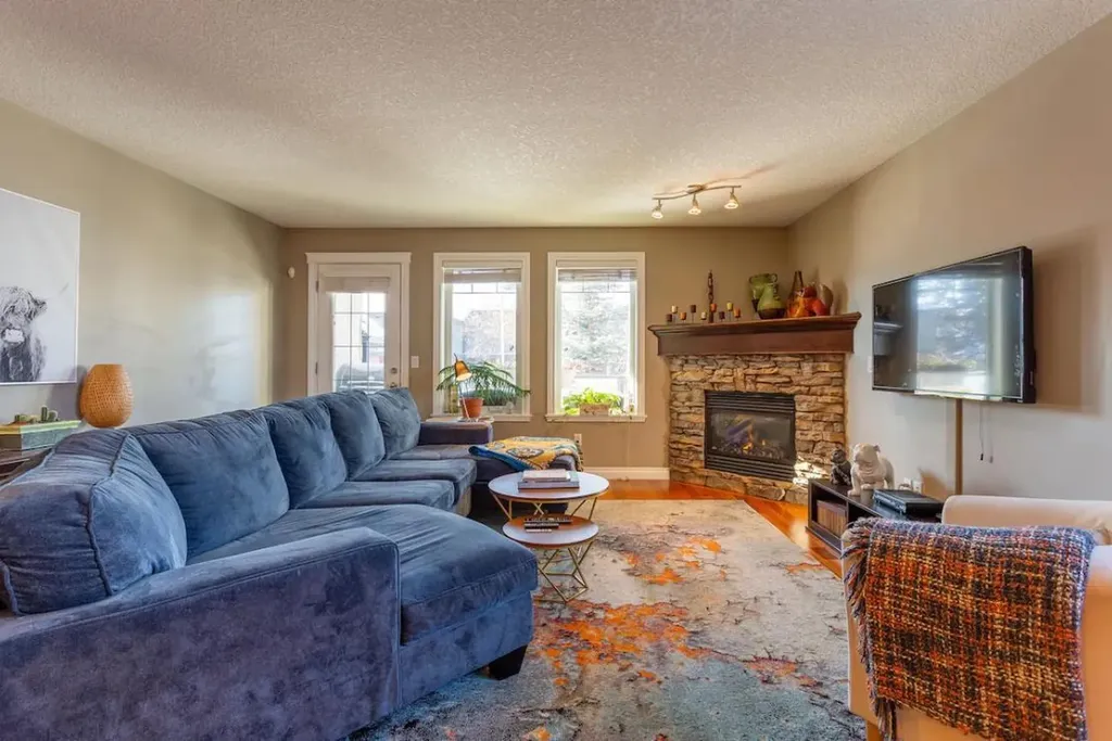 1920 26 Street SW Calgary AB T3E 2A1