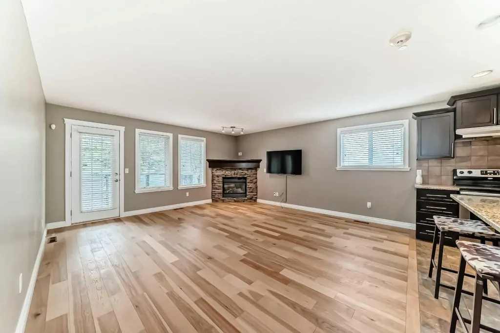1920 26 Street SW Calgary AB T3E 2A1