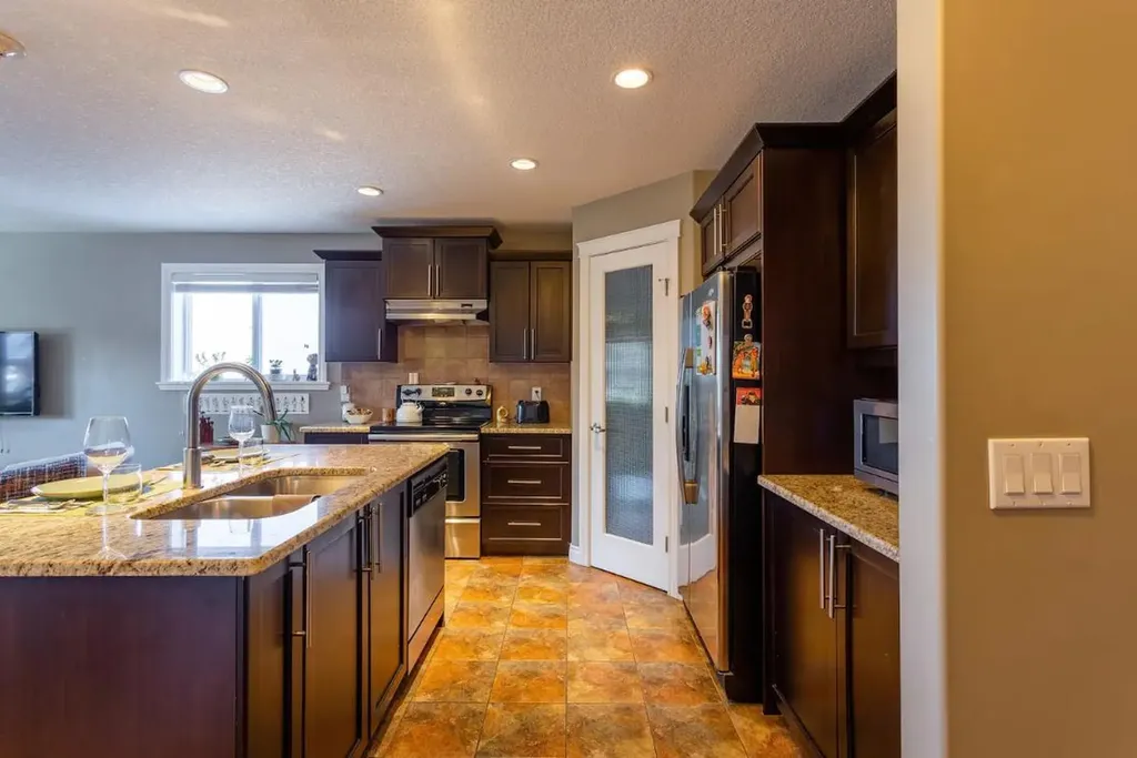 1920 26 Street SW Calgary AB T3E 2A1