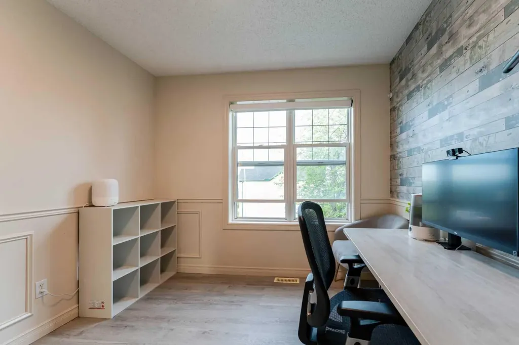 142 Bridlewood Manor SW Calgary AB T2Y 3T5