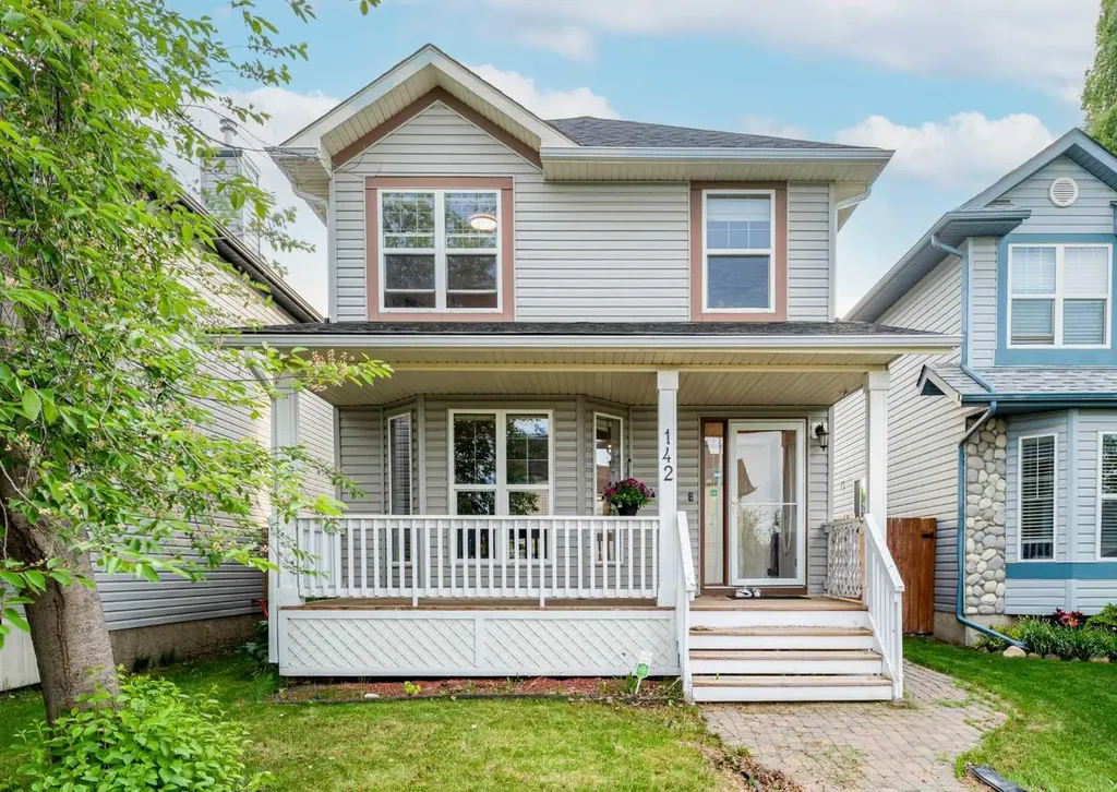 142 Bridlewood Manor SW Calgary AB T2Y 3T5