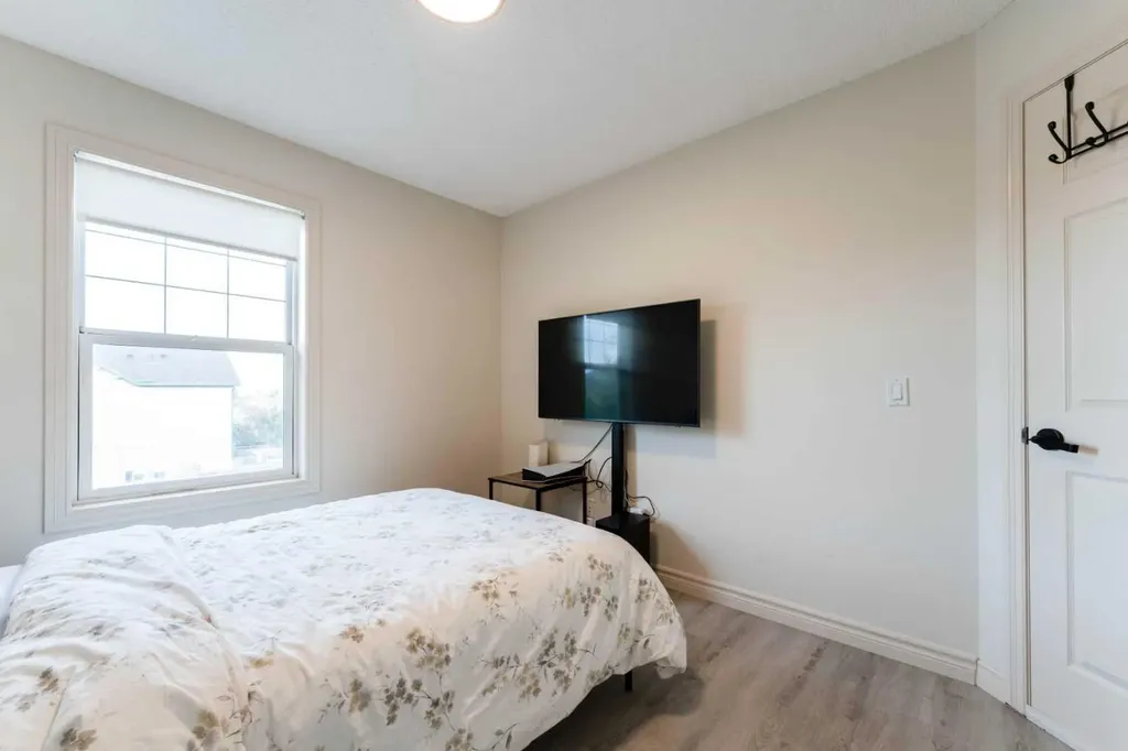 142 Bridlewood Manor SW Calgary AB T2Y 3T5