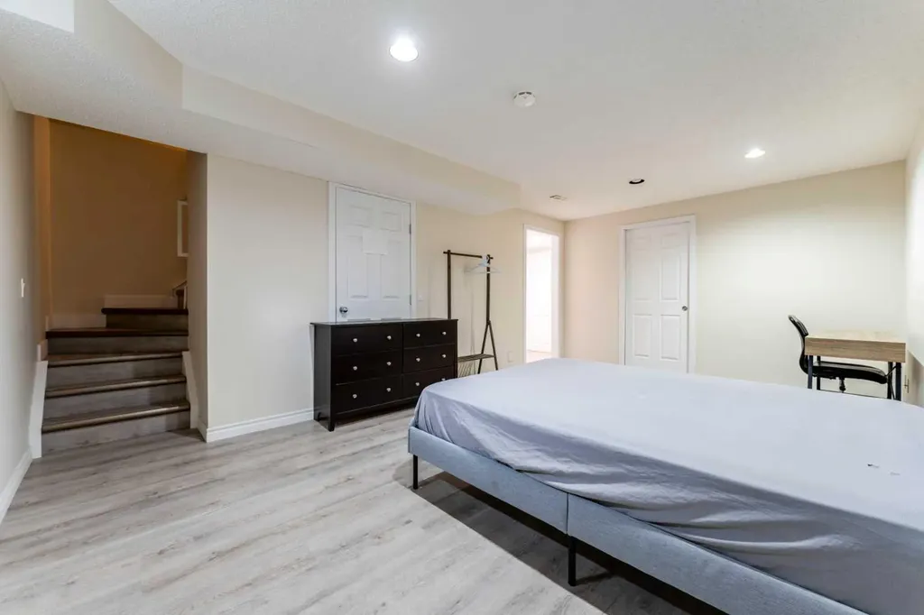 142 Bridlewood Manor SW Calgary AB T2Y 3T5