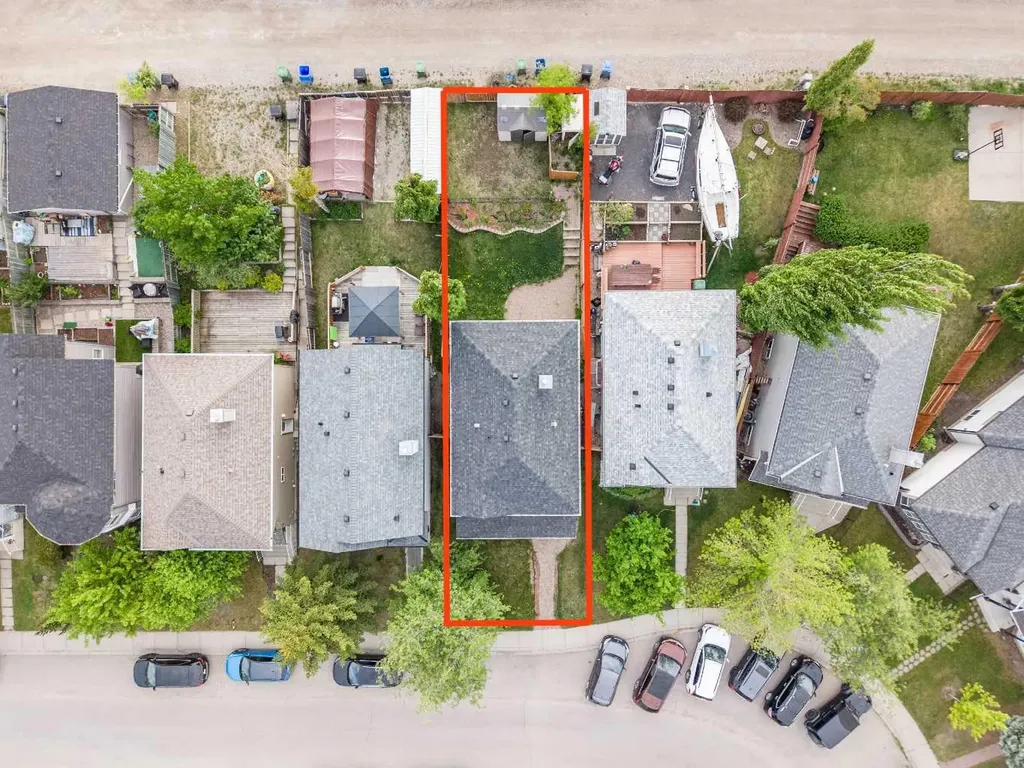 142 Bridlewood Manor SW Calgary AB T2Y 3T5