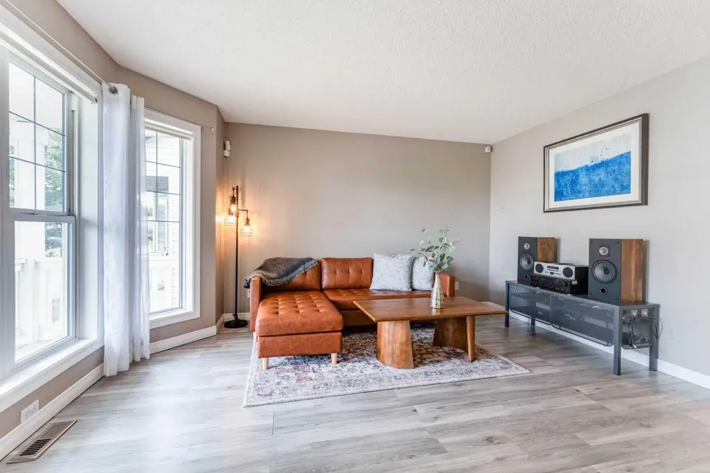 142 Bridlewood Manor SW Calgary AB T2Y 3T5