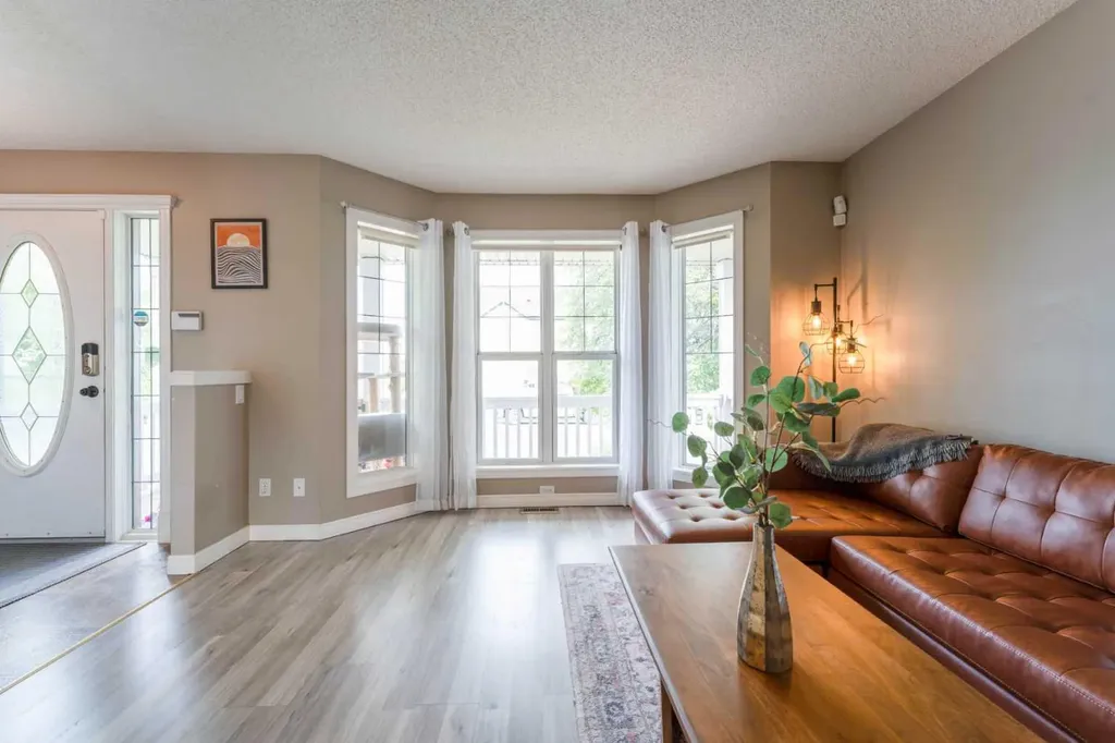 142 Bridlewood Manor SW Calgary AB T2Y 3T5
