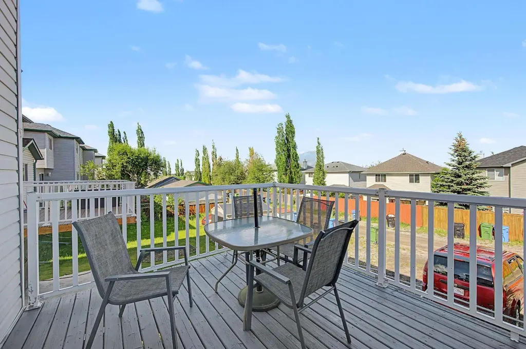 279 Hidden Hills Road NW Calgary AB T3A 5X9